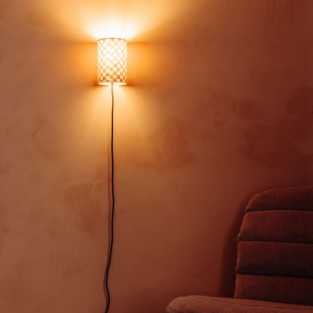 Josephine B. wall light: Square