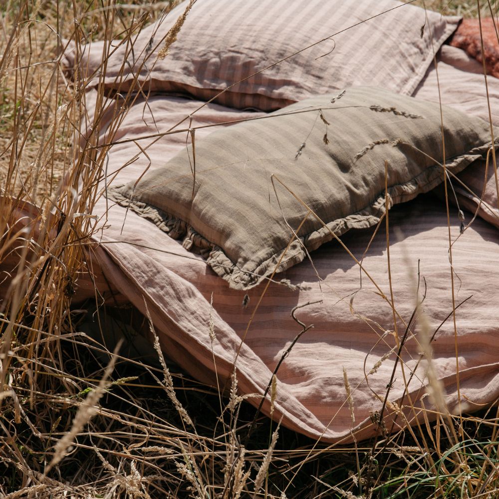 Frilled Sandhills Etosha Cushion