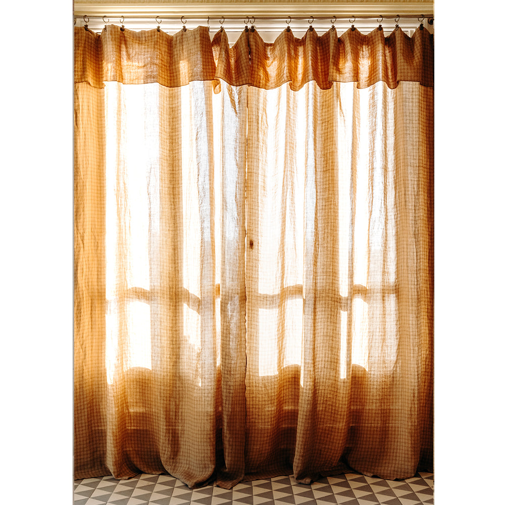 Hanky curtain panel in Izamal