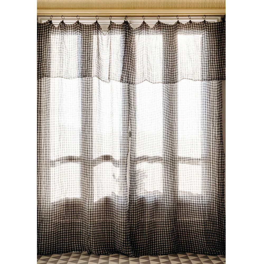 Harmattan curtain panel in Catane 