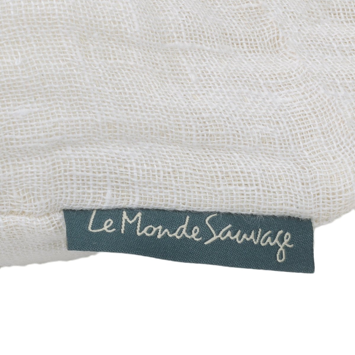 Coussin en lin gaufré blanc - Le Monde Sauvage
